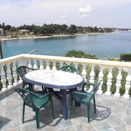 Appartement Maha Ugljan